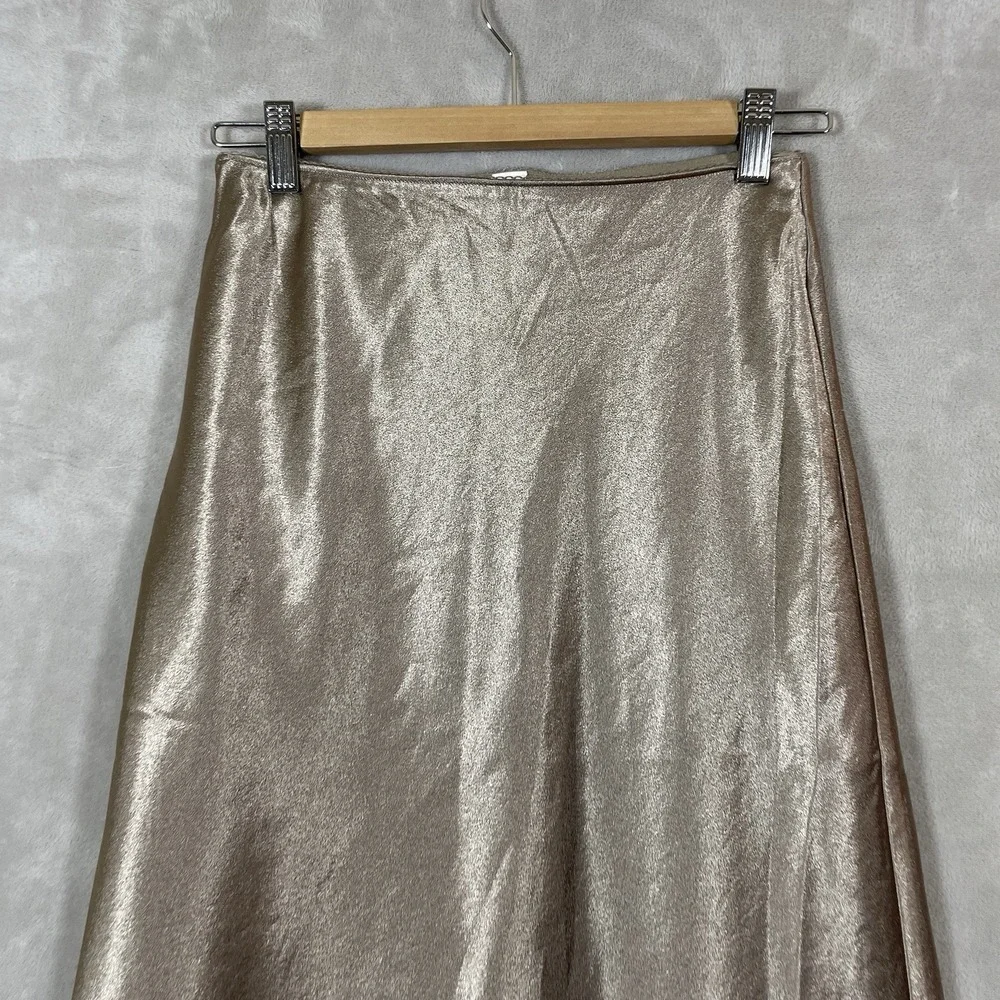 lululemon athletica tiny marks